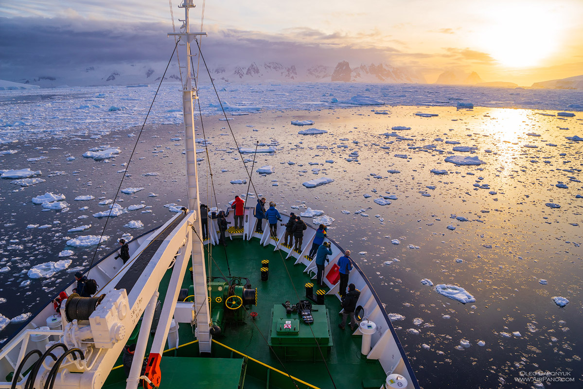 На палубе Polar Pioneer