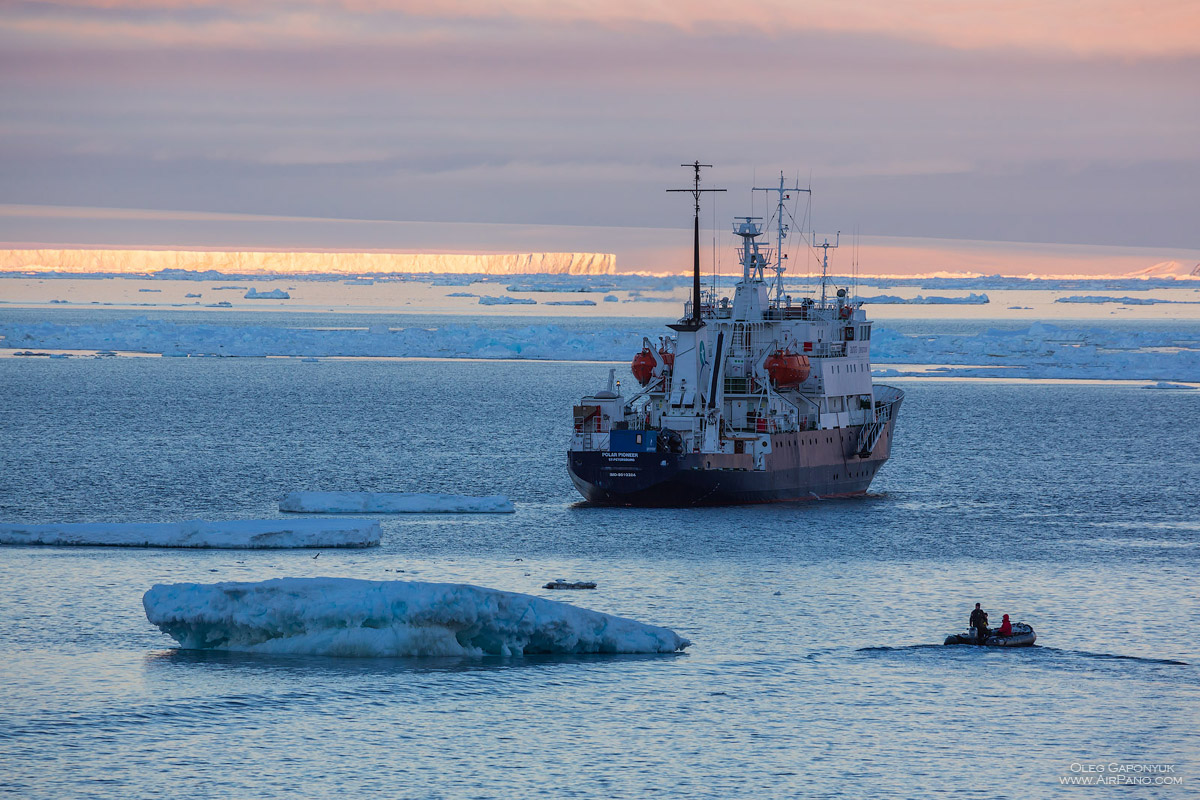 Polar Pioneer expedition ship