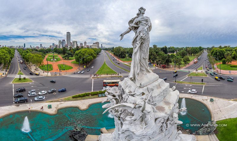 Испанский монумент (Monumento de los Españoles)