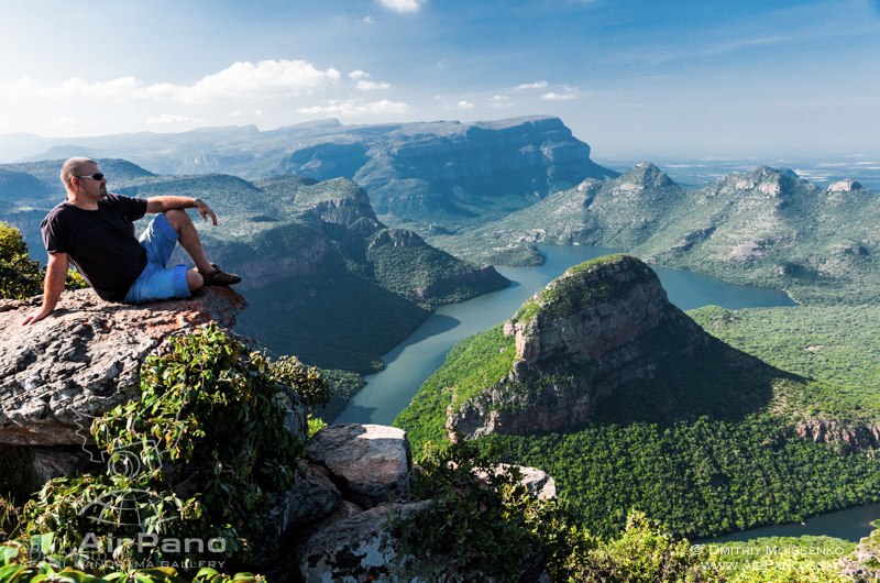 На краю каньона Blyde River Canyon