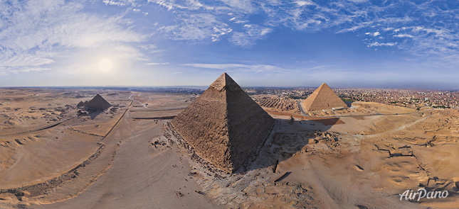 Панорамы Египта в бинокулярах на выставке «Путешествия и туризм»