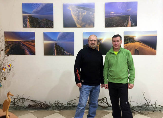 Dmitry Moiseenko and Dmitry Kulagin at the Bird's eye view of Curonian Spit exhibition