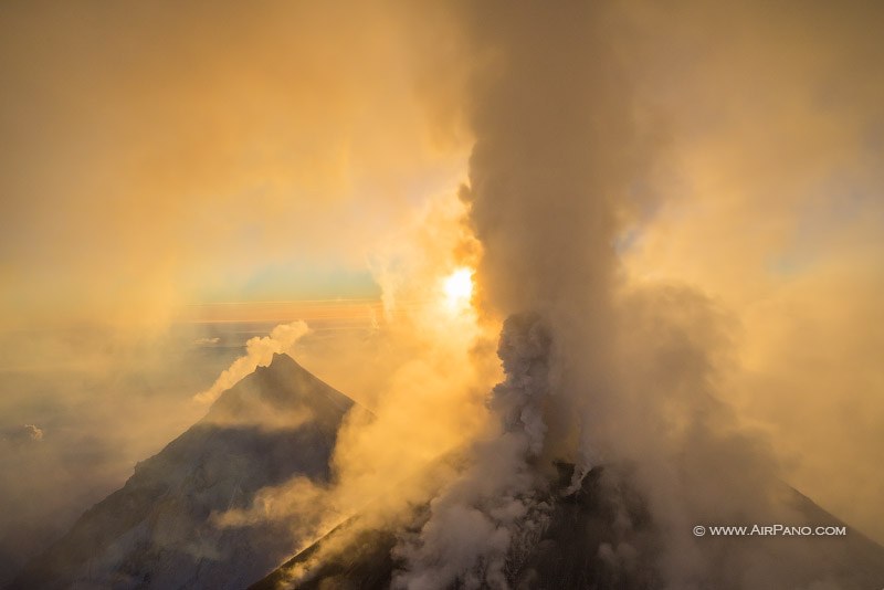 Klyuchevskaya Sopka eruption 