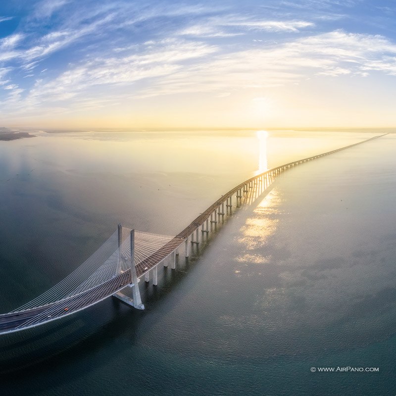 Мост Васко да Гама, самый длинный в Европе
