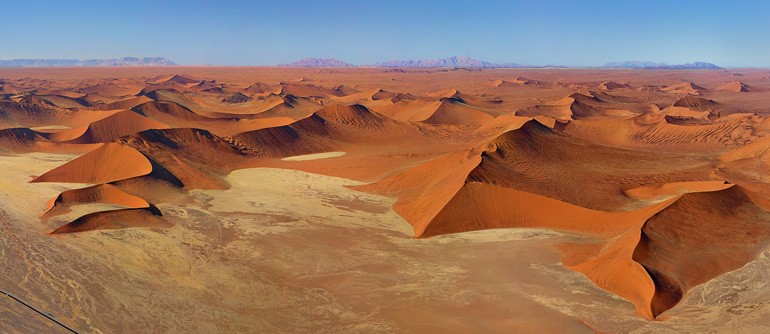 Desierto de Namib, Sossusvlei, Namibia - AirPano.com • 360 ° aérea Panorama • 3D Tours Virtuales en el Mundo