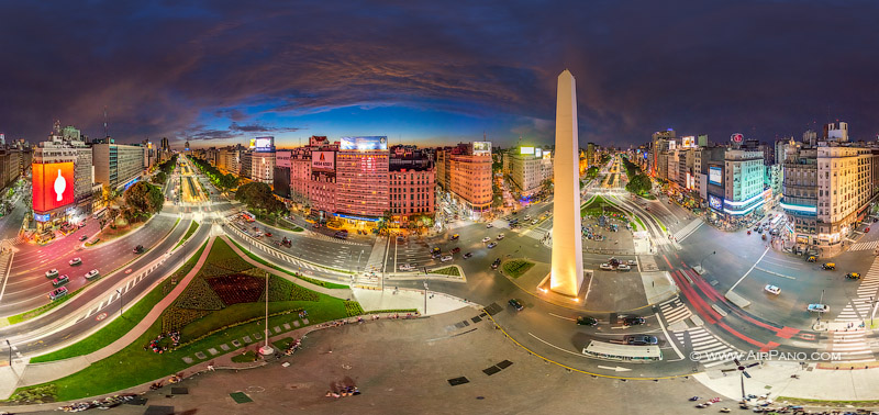 Буэнос Айрес, Аргентина. Обелиск ночью
