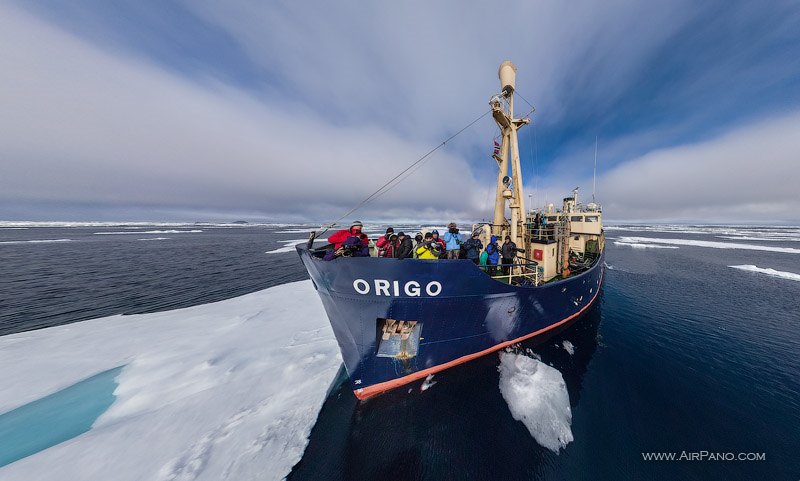 Expedition ship M/S Origo