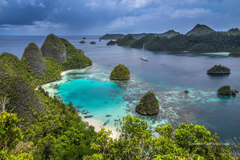 Wayag Islands, Raja Ampat archipelago, Indonesia