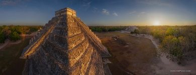 Мексика, Чичен-Ица, Пирамида Кукулькан