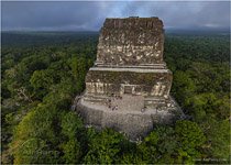 Пирамиды Майя, Тикаль №13