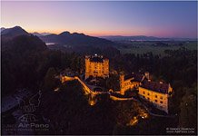 Германия, замок Хоэншвангау вечером Германия, замок Хоэншвангау вечером