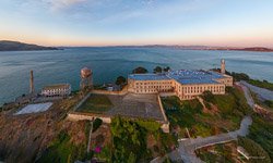 Легендарная тюрьма Алькатрас Легендарная тюрьма Алькатрас