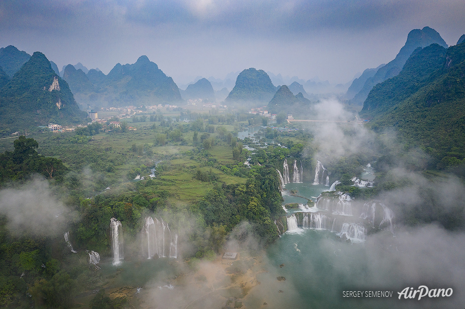Водопад Дэтянь, Китай-Вьетнам