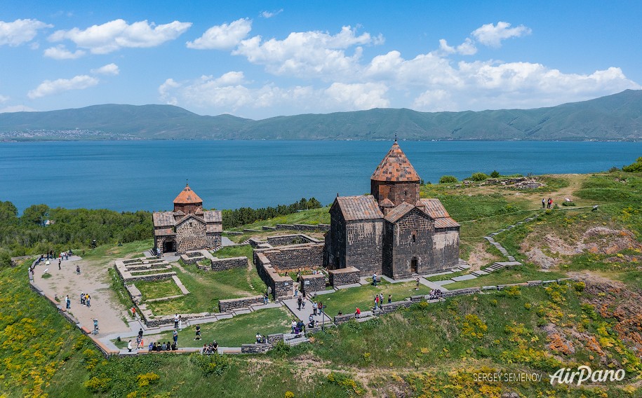 Монастырь Севанаванк. Армения 