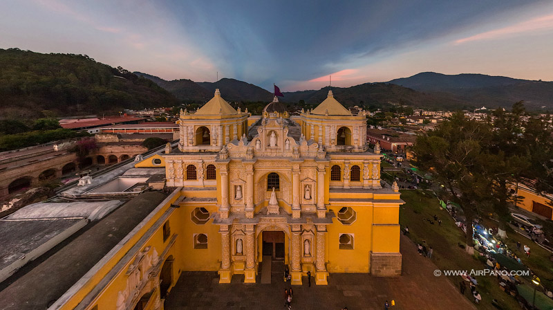 Церковь Милосердия, Антигуа-Гватемала