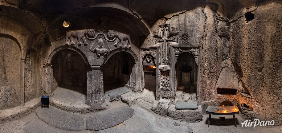 Интерьеры монастыря Гегард. Армения