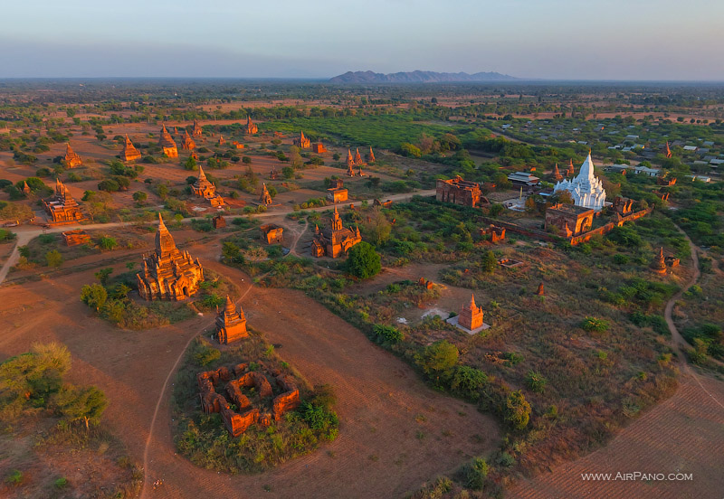 Bagan's temples