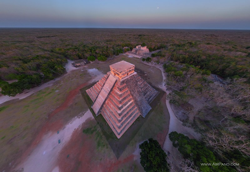 Temple of Kukulcan, Chichen Itza, Mexico