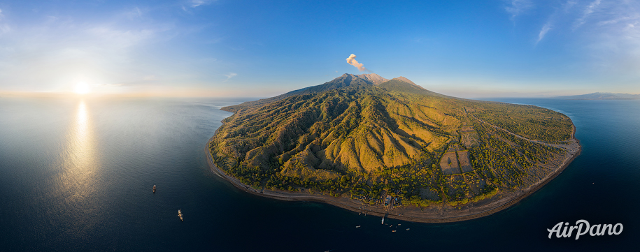 Остров и вулкан Сангеанг