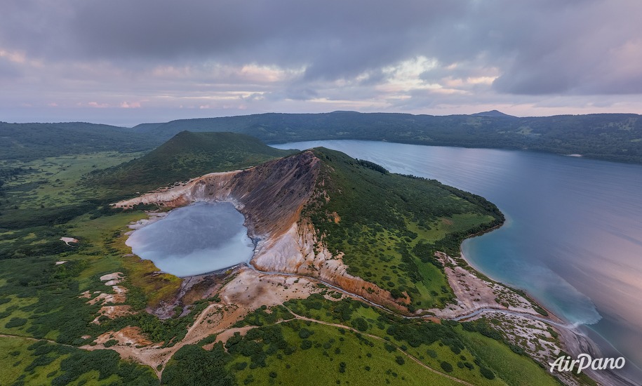 Остров Кунашир, Южные Курилы, Россия