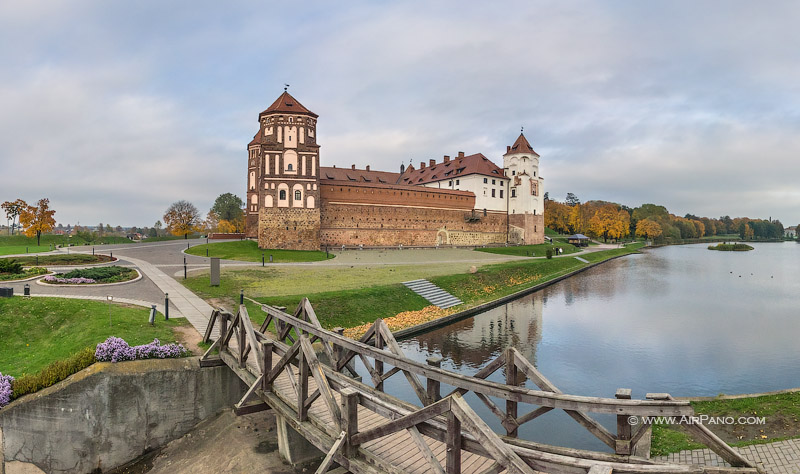 Мирский замок, Беларусь