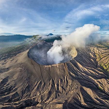 آتشفشان برومو، در جاوه، اندونزی
