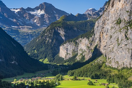 Лаутербруннен. Долина водопадов и горных вершин. Швейцария