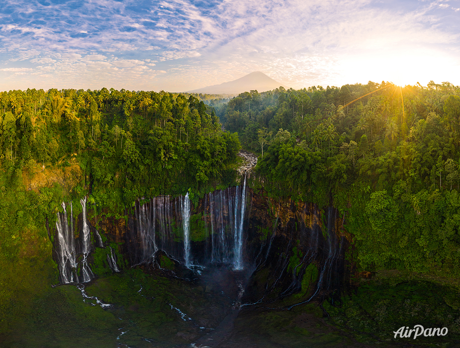 Водопад Тумпак Севу, Индонезия
