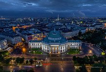 Бургтеатр ночью