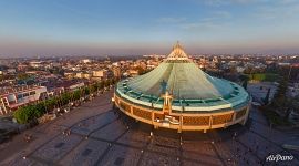 Базилика Пресвятой Девы Гваделупской с высоты 70 метров Базилика Пресвятой Девы Гваделупской с высоты 70 метров