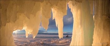 В ледяной пещере, Байкал