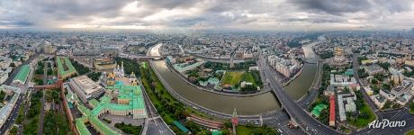 Московский Кремль летом с высоты Московский Кремль летом с высоты