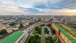 Стены Кремля и Манежная площадь Стены Кремля и Манежная площадь