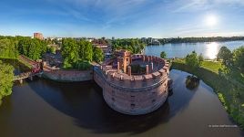 Оборонительная башня «Дона» (Музей янтаря) Оборонительная башня «Дона» (Музей янтаря)