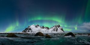 Панорама сияния в парке Stokksnes