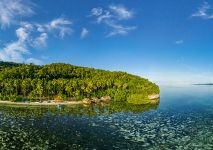 Остров Mansuar, Архипелаг Раджа-Ампат, Индонезия Остров Mansuar, Архипелаг Раджа-Ампат, Индонезия