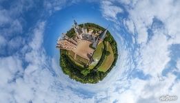 Château du Moulin. Planet