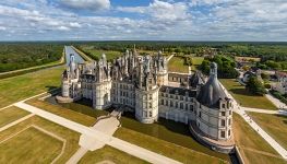 Фасад замка Шамбор Фасад замка Шамбор