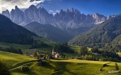 Церковь Санта Маддалена, Доломиты Церковь Санта Маддалена, Доломиты