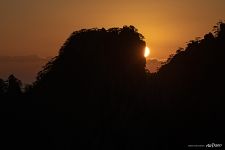 Силуэты гор Хуаншань Силуэты гор Хуаншань