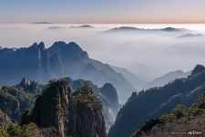 Туман над горами Хуаншань