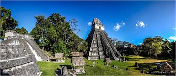 Пирамиды Майя, Тикаль №18