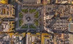 Главная площадь города Пласа Майор Главная площадь города Пласа Майор