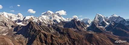 Вид на Эверест с долины Гокио