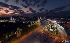 Красная площадь ночью, Москва