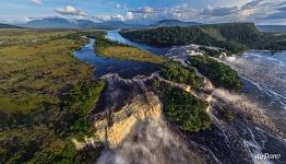 Лагуна Канайма с высоты Лагуна Канайма с высоты