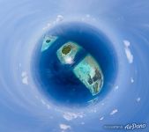Между островами Munandhoo и Mahaddhoo. Планета Между островами Munandhoo и Mahaddhoo. Планета