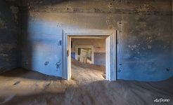 Анфилада засыпанных песком комнат Анфилада засыпанных песком комнат