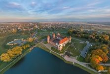 Мирский замок с высоты Мирский замок с высоты