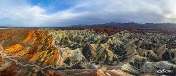 Панорама геопарка Чжанъе Данься